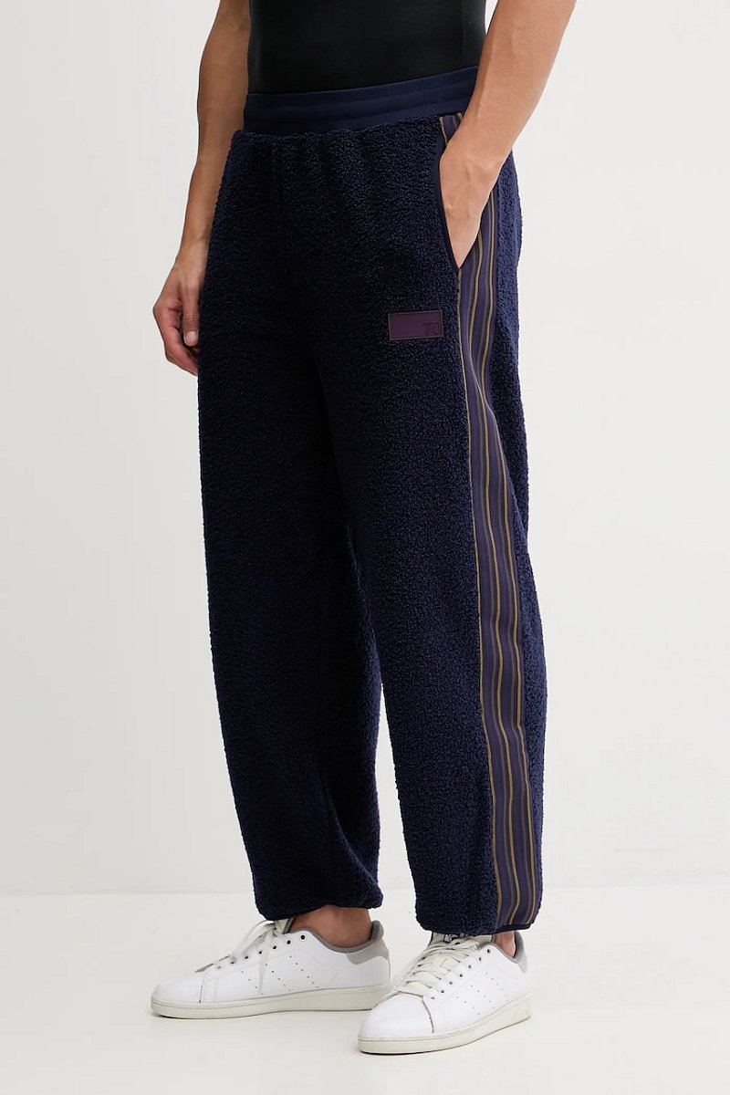 Tepláky EA7 Emporio Armani pánské, tmavomodrá barva, s aplikací, AF18559.7X000212